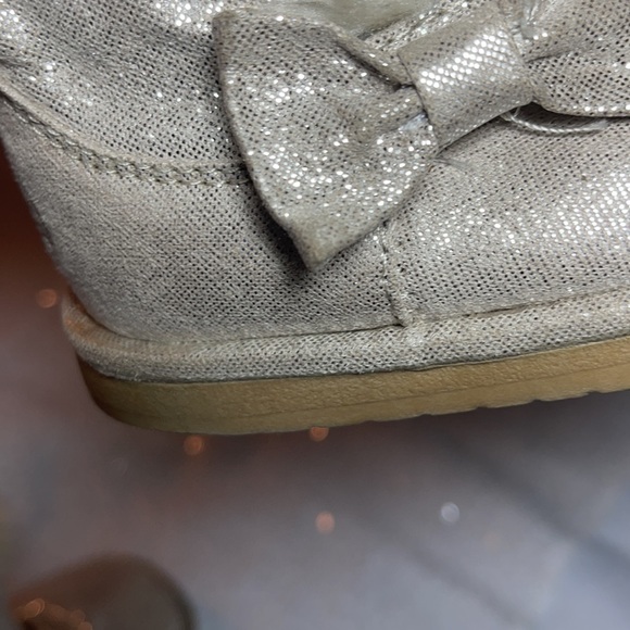 Girls Dora the Explorer toddler boots. Size 5 1/2 - Picture 7 of 11